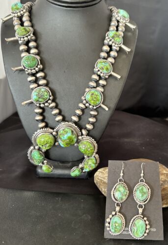 Green Sonoran Gold Turquoise Sterling Silver Squash Blossom Necklace Pendant | Navajo | 17207