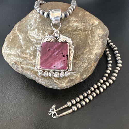 Navajo Purple Spiny Oyster Pendant Necklace | Sterling Silver | Native American Handmade | 16140