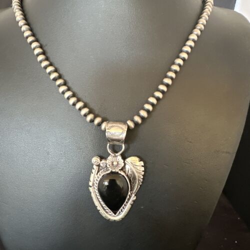 Navajo Pearls Black Onyx Necklace | Sterling Silver | Authentic Native American Handmade | 16130