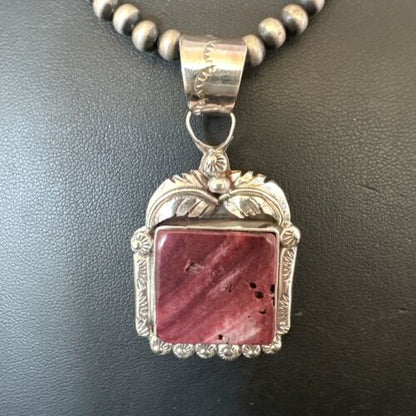 Navajo Purple Spiny Oyster Pendant Necklace | Sterling Silver | Native American Handmade | 16140