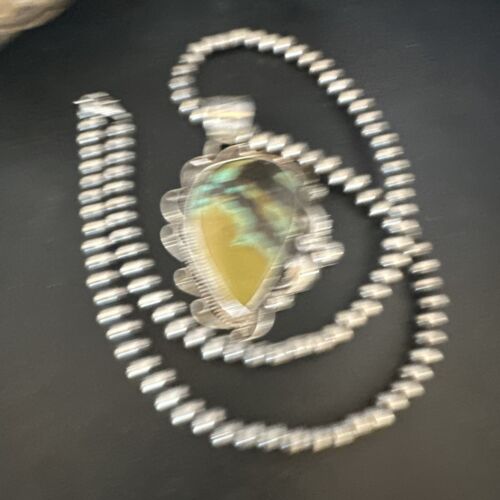 Navajo Green Turquoise Necklace | Sterling Silver | Authentic Native American Handmade | 15037
