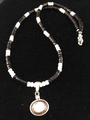 Navajo Mother of Pearl and Black Onyx Pendant Necklace | Sterling Silver | Authentic Native American Handmade | 00404