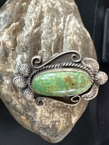 Native American Navajo Green Turquoise Ring | Sterling Silver | Sz 7.5 | 15919 - Masha USA
