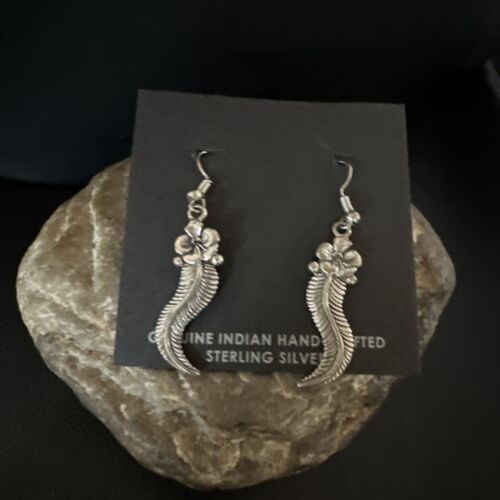 Navajo Sterling Silver Leaf Feather Earrings | Authentic Native American Handmade | 16971