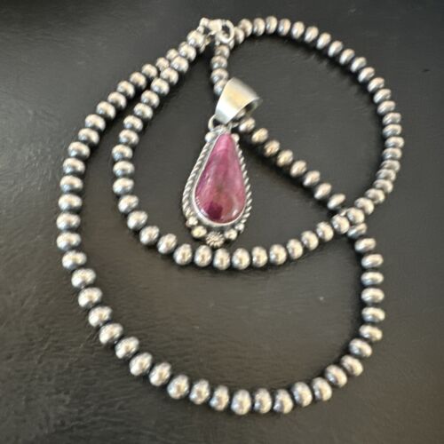 Navajo Purple Spiny Oyster Pendant Necklace | Sterling Silver | Native American Handmade | 16060