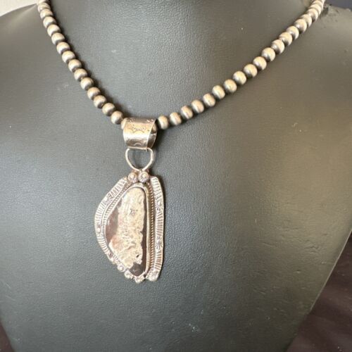 White Buffalo Turquoise Pendant | Navajo Pearls | Sterling Silver Necklace 21" | 17106