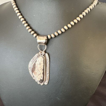 White Buffalo Turquoise Pendant | Navajo Pearls | Sterling Silver Necklace 21" | 17106