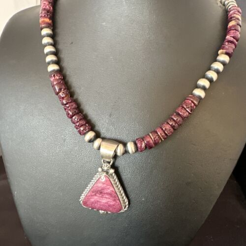 Navajo Purple Spiny Oyster Pendant Necklace | Sterling Silver | Native American Handmade | 16057