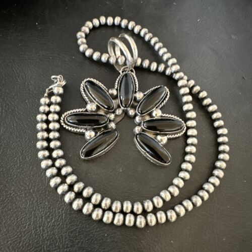 Men's Black Onyx Naja Pendant Necklace | Navajo Pearls | Sterling Silver | Authentic Native American Handmade | 17071
