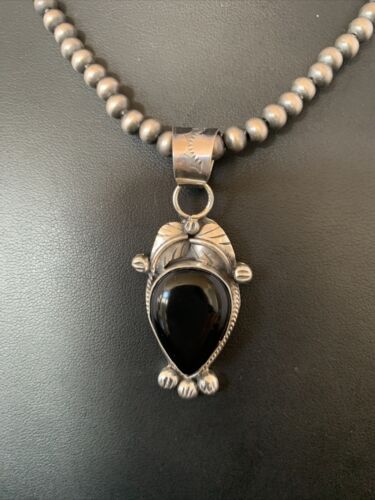 Native American Men's Navajo Pearls Necklace with Black Onyx Pendant | Sterling Silver | 13098
