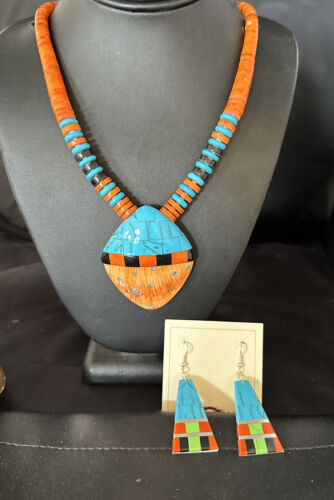 Native American Spiny Oyster Blue Turquoise Shell Pendant Necklace | Santo Domingo | 22" | 15231