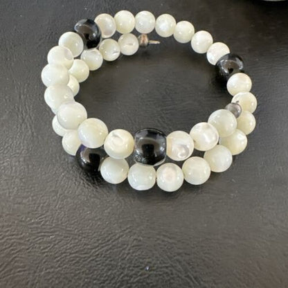 Navajo Memory Wire Bracelet | Stainless Steel | Mother of Pearl & Onyx Beads | 7" | 17618