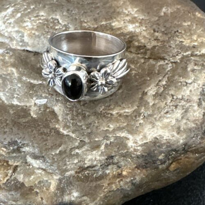 Navajo Black Onyx Leaf Flower Ring | Sterling Silver | Sz 6 | Authentic Native American Handmade | 17370