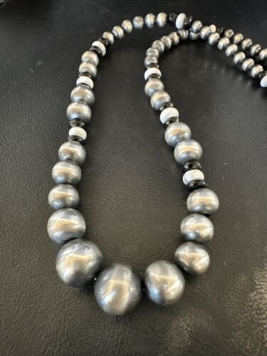 Navajo Pearls Graduated Sterling Silver Black Onyx White Bead Necklace 24" | Handmade Jewelry | 17584 | 17584