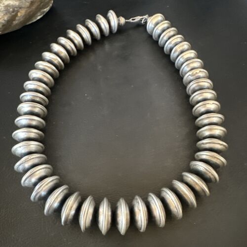 Navajo Pearls Bench Saucer Bead Necklace | Sterling Silver | 17" | Authentic Native American Handmade | 16726