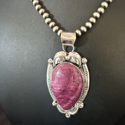 Navajo Purple Spiny Oyster Pendant Necklace | Sterling Silver | Authentic Native American Handmade | 15621