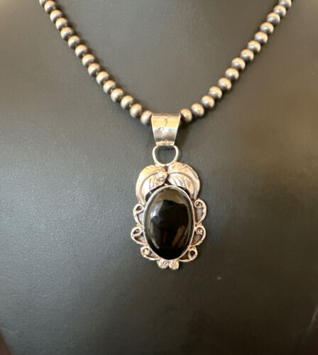 Navajo Pearls Black Onyx Necklace Pendant | Sterling Silver | Authentic Native American Handmade | 16524