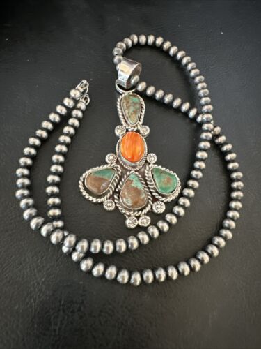 Navajo Green Turquoise Spiny Oyster Pendant Necklace | Sterling Silver | 16832