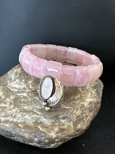 Navajo Pink Mother of Pearl Ring Stretch Bracelet | Handmade Native American Jewelry | Sz 7.5 | 16435