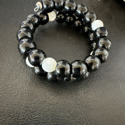 Memory Wire Stainless Steel Bracelet | Black Onyx & Mother of Pearl Beads | 17619