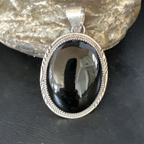 Navajo Black Onyx Pendant | Sterling Silver | Authentic Native American Handmade | 15173