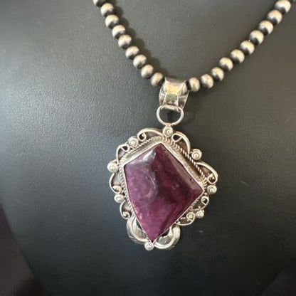 Navajo Purple Spiny Oyster Pendant Necklace | Sterling Silver | Authentic Native American Handmade | 15619