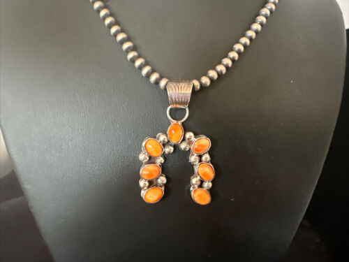 Navajo Spiny Oyster Naja Pendant Necklace | Sterling Silver | 20" | Authentic Native American Handmade | 15757 - Masha USA