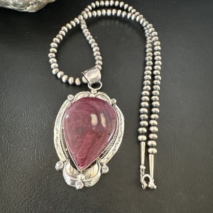 Navajo Purple Spiny Oyster Pendant Necklace | Sterling Silver | Authentic Native American Handmade | 15623