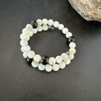 Navajo Memory Wire Bracelet | Stainless Steel | Mother of Pearl & Onyx Beads | 7" | 17618