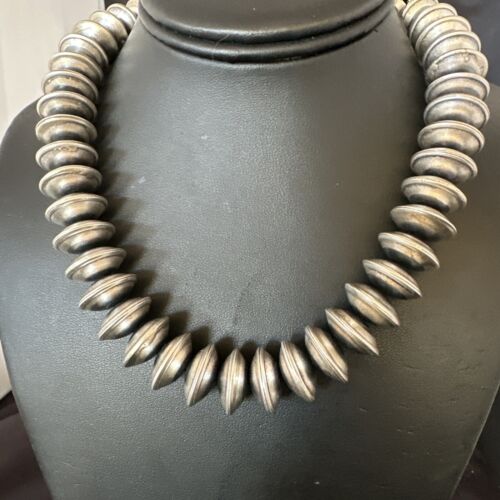 Navajo Pearls Bench Saucer Bead Necklace | Sterling Silver | 17" | Authentic Native American Handmade | 16726