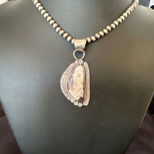 White Buffalo Turquoise Pendant | Navajo Pearls | Sterling Silver Necklace 21" | 17106