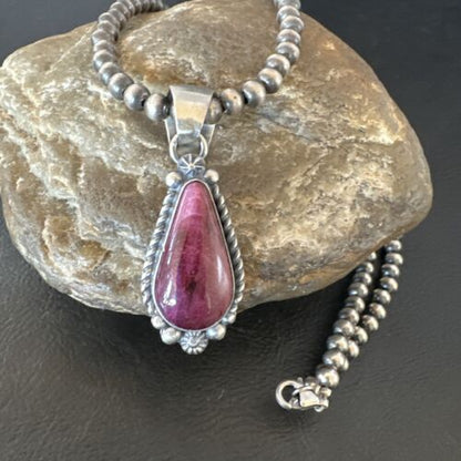 Navajo Purple Spiny Oyster Pendant Necklace | Sterling Silver | Native American Handmade | 16060