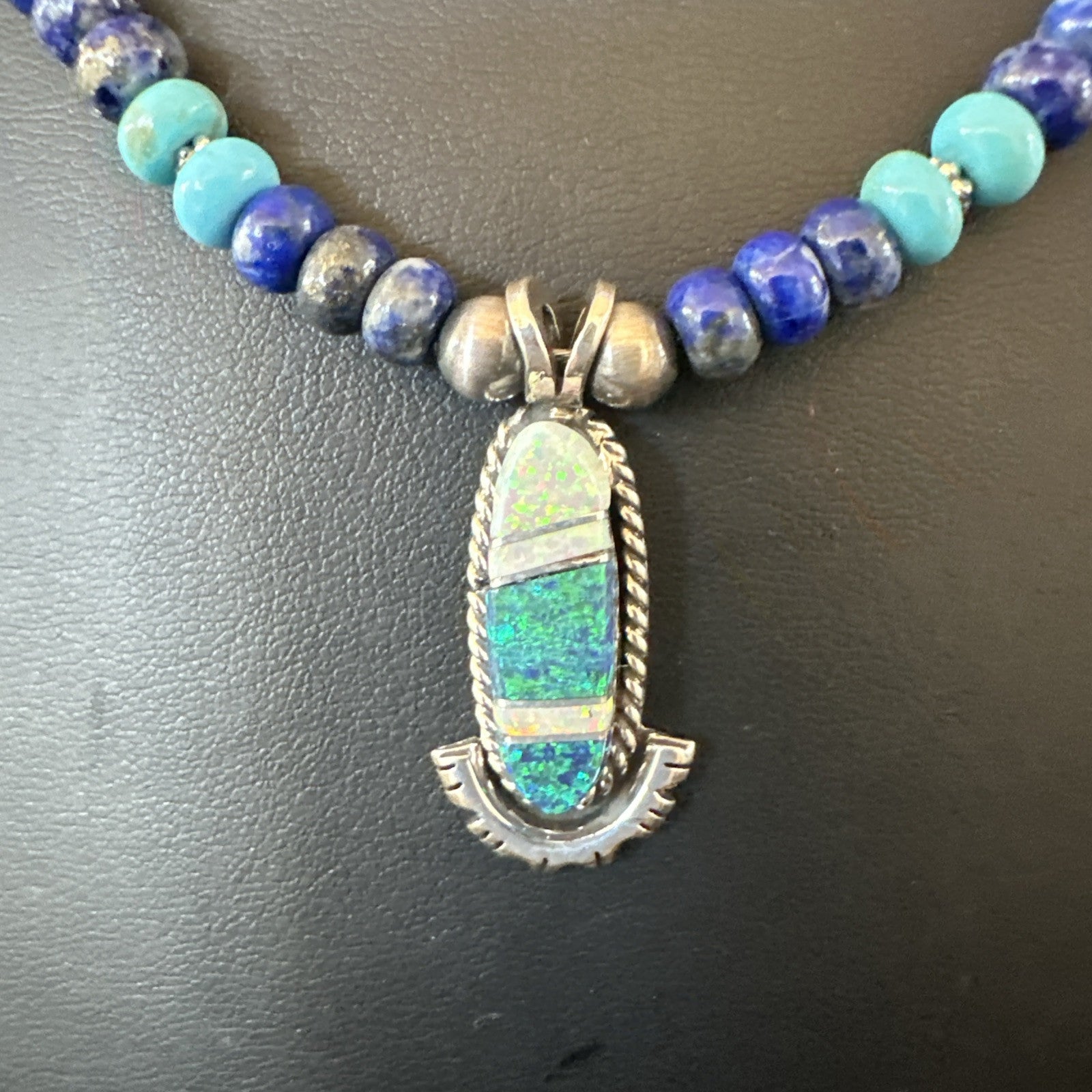 WoMens Opal Inlay Pendant Navajo Sterling Silver Blue Lapis Bead Necklace 18914