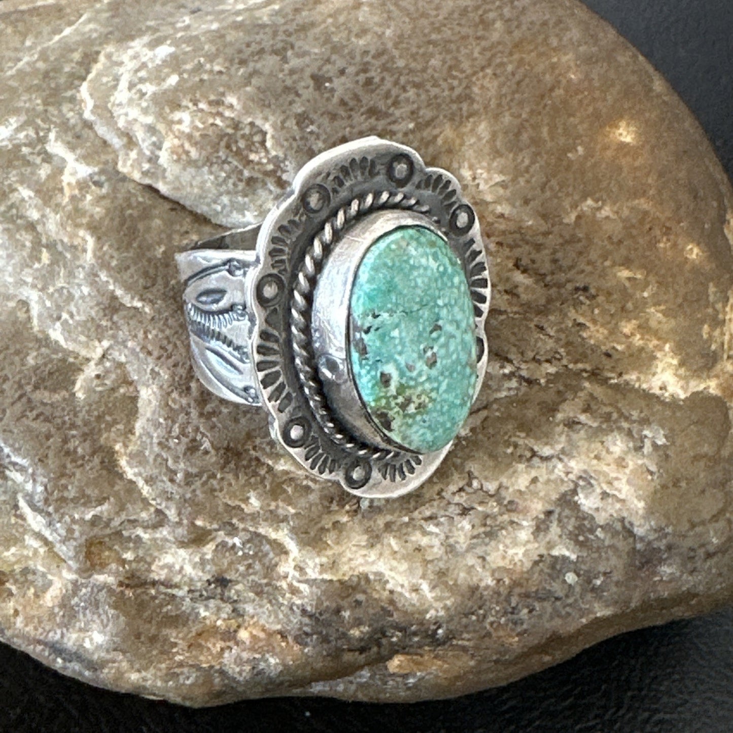 Navajo Sterling Silver Blue Kingman Turquoise Ring Size 7.5 19004