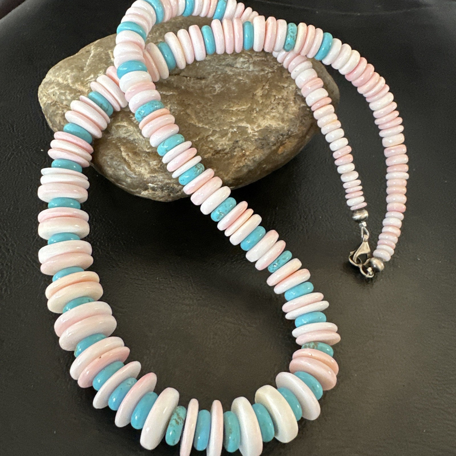 Pink Queen Conch Turquoise Graduated Navajo Sterling Silver Necklace 18944