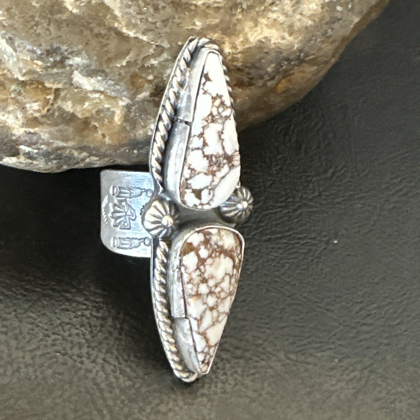 Wild Horse Turquoise Navajo Cluster Sterling Silver Ring Size 7.5 19008