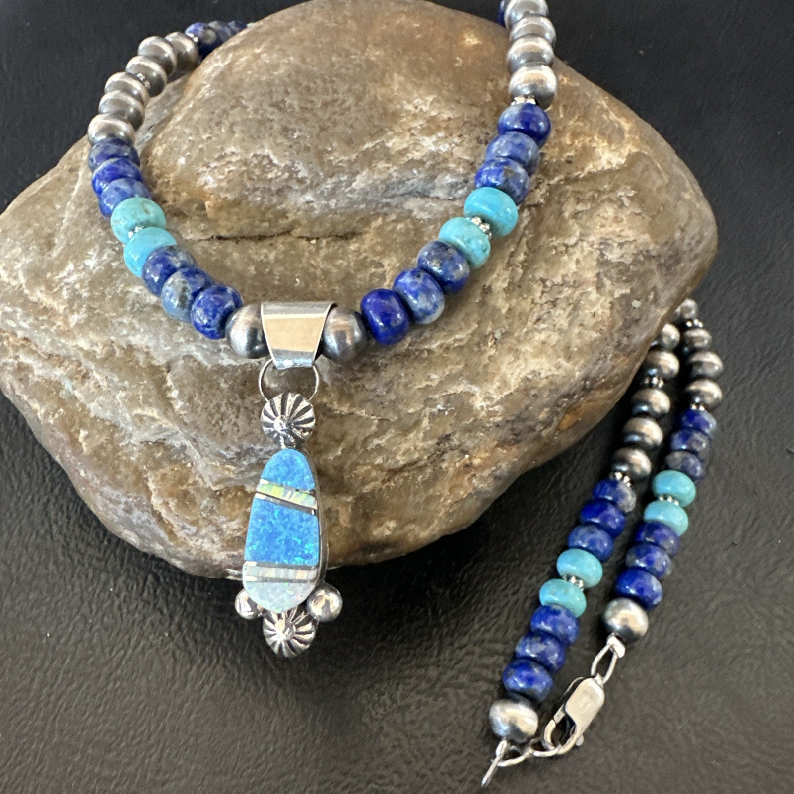 WoMens Opal Inlay Pendant Navajo Sterling Silver Blue Lapis Bead Necklace 18919