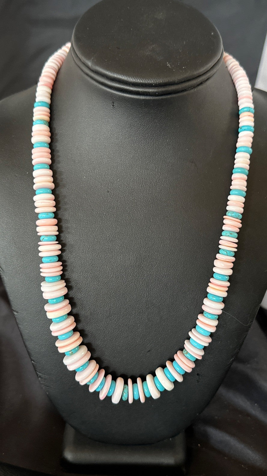 Pink Queen Conch Turquoise Graduated Navajo Sterling Silver Necklace 18944