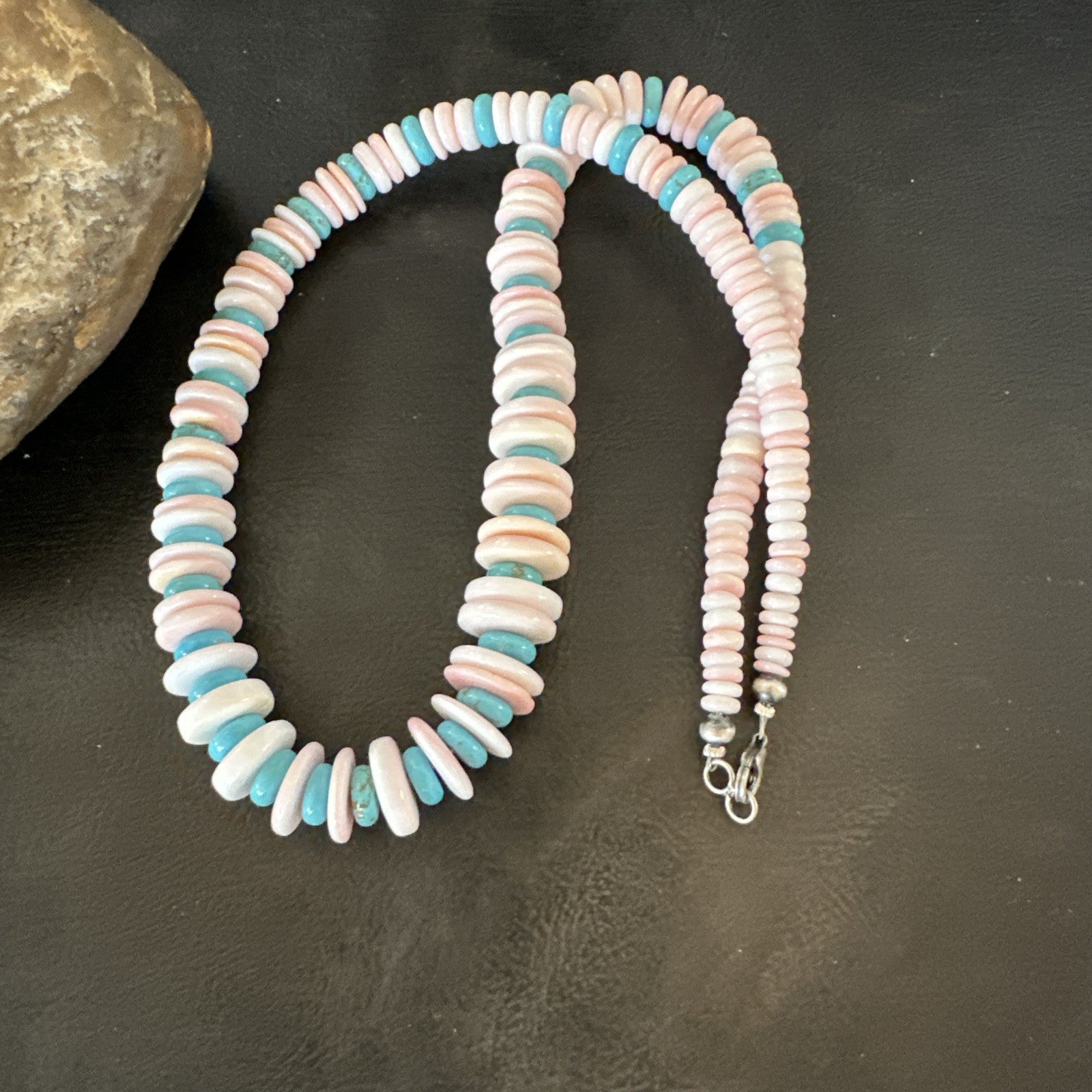 Pink Queen Conch Turquoise Graduated Navajo Sterling Silver Necklace 18944