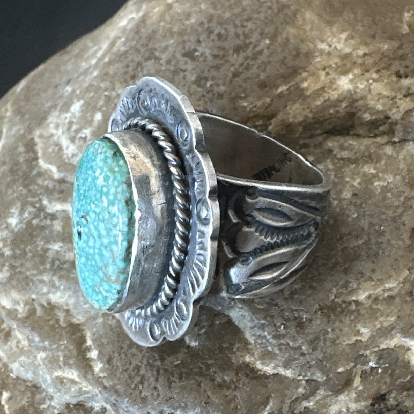 Navajo Sterling Silver Blue Kingman Turquoise Ring Size 7.5 19004