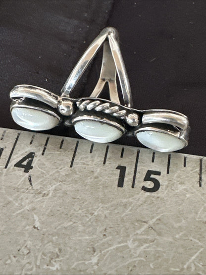 Womens White MOP Cluster Navajo Sterling Silver Ring Size 6 18888