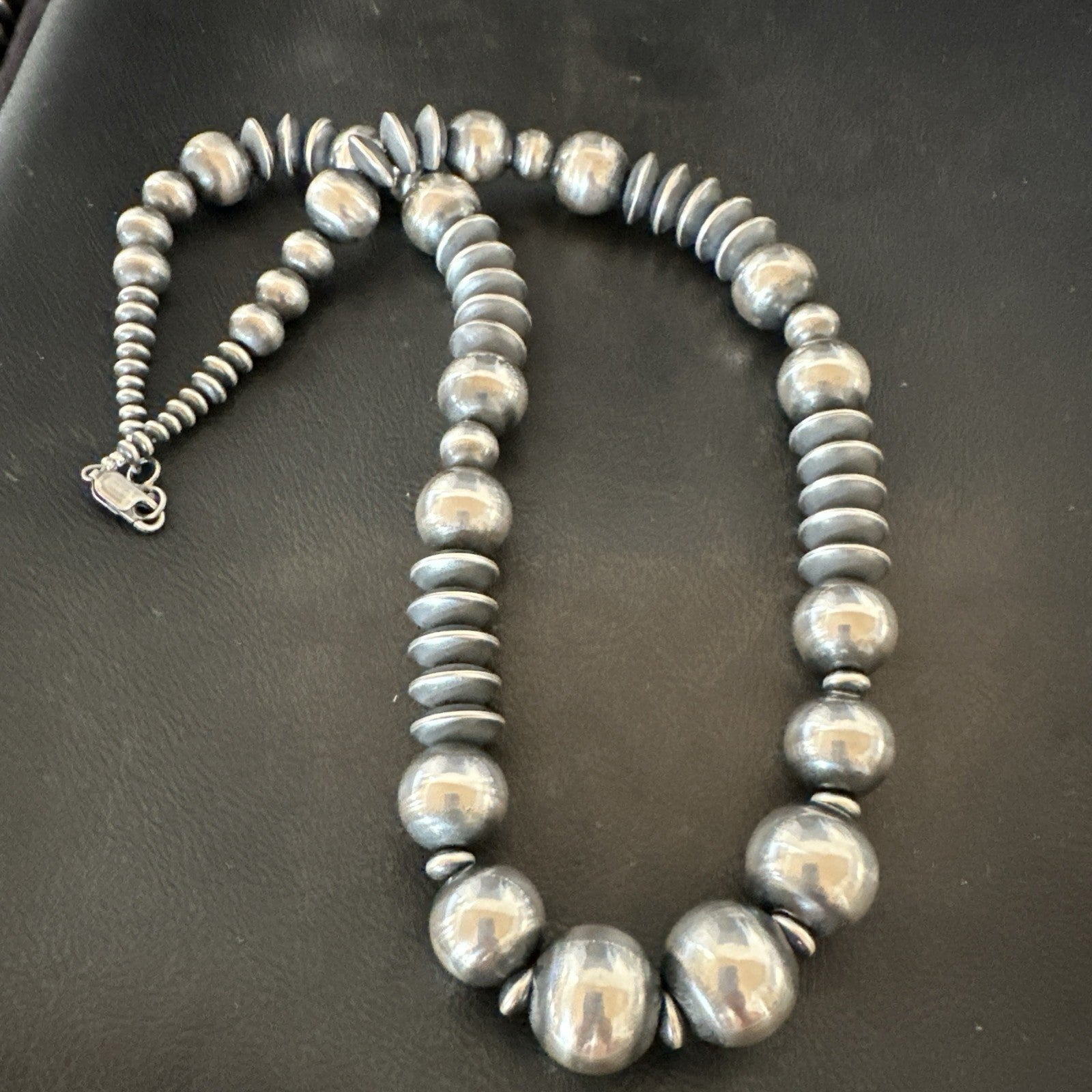 Handmade Bench Flat Navajo Pearls Sterling Silver Bead Necklace 24” 19002