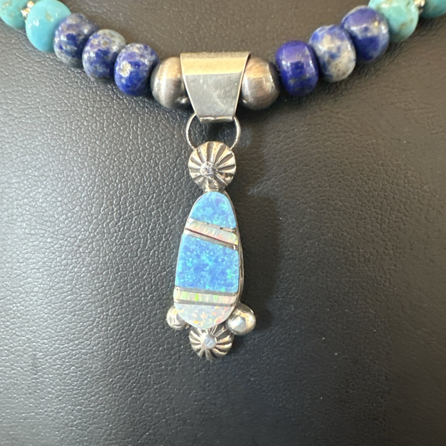 WoMens Opal Inlay Pendant Navajo Sterling Silver Blue Lapis Bead Necklace 18919