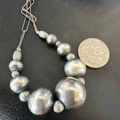 Navajo Round Bead Sterling Silver Chain Necklace Pendant 18925