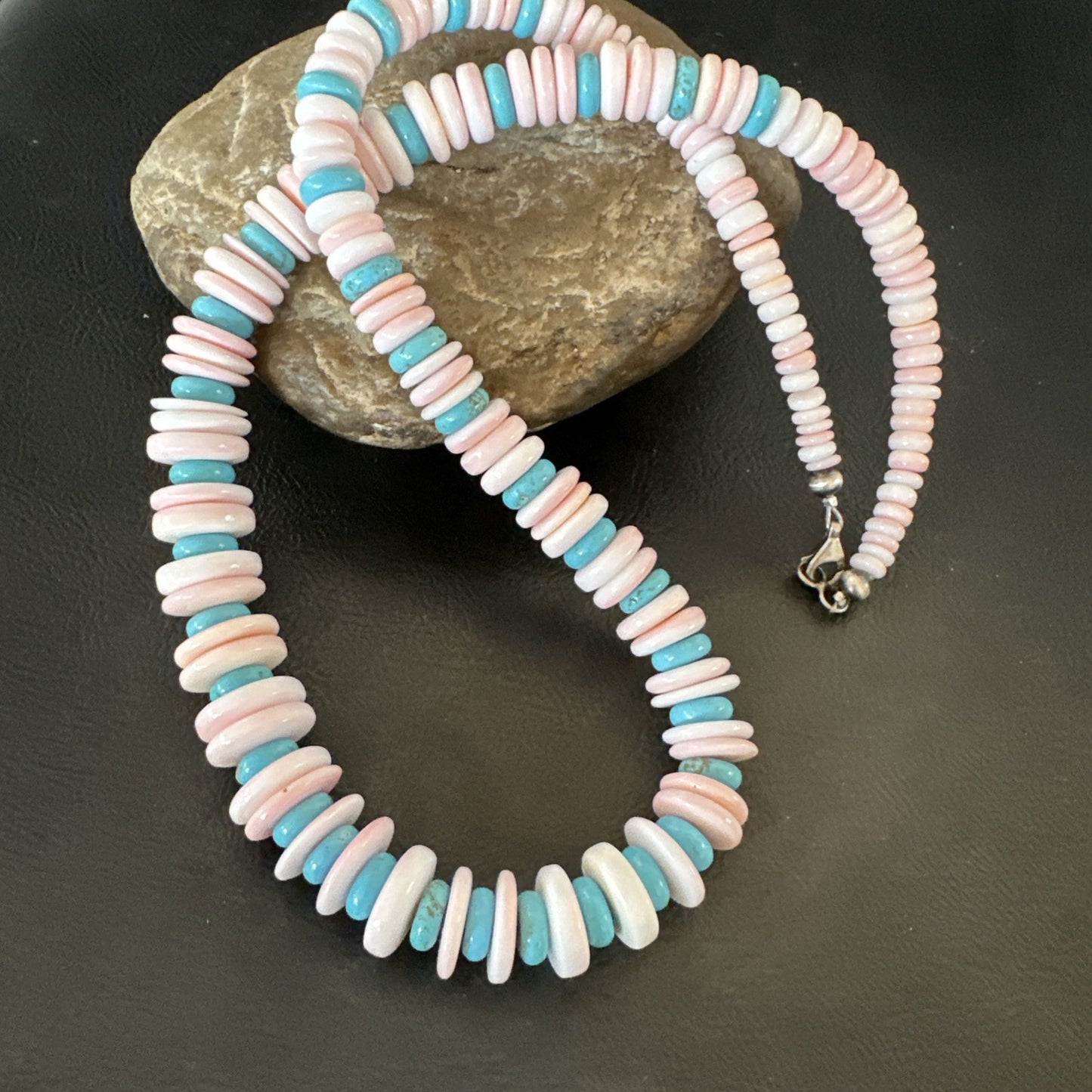 Pink Queen Conch Turquoise Graduated Navajo Sterling Silver Necklace 18944