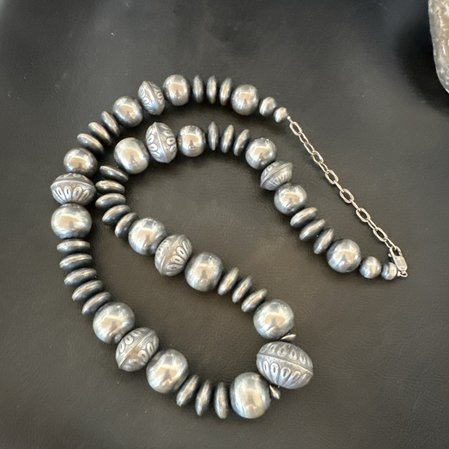 Handmade Bench Flat Navajo Pearls Sterling Silver Bead Necklace 24” 19001