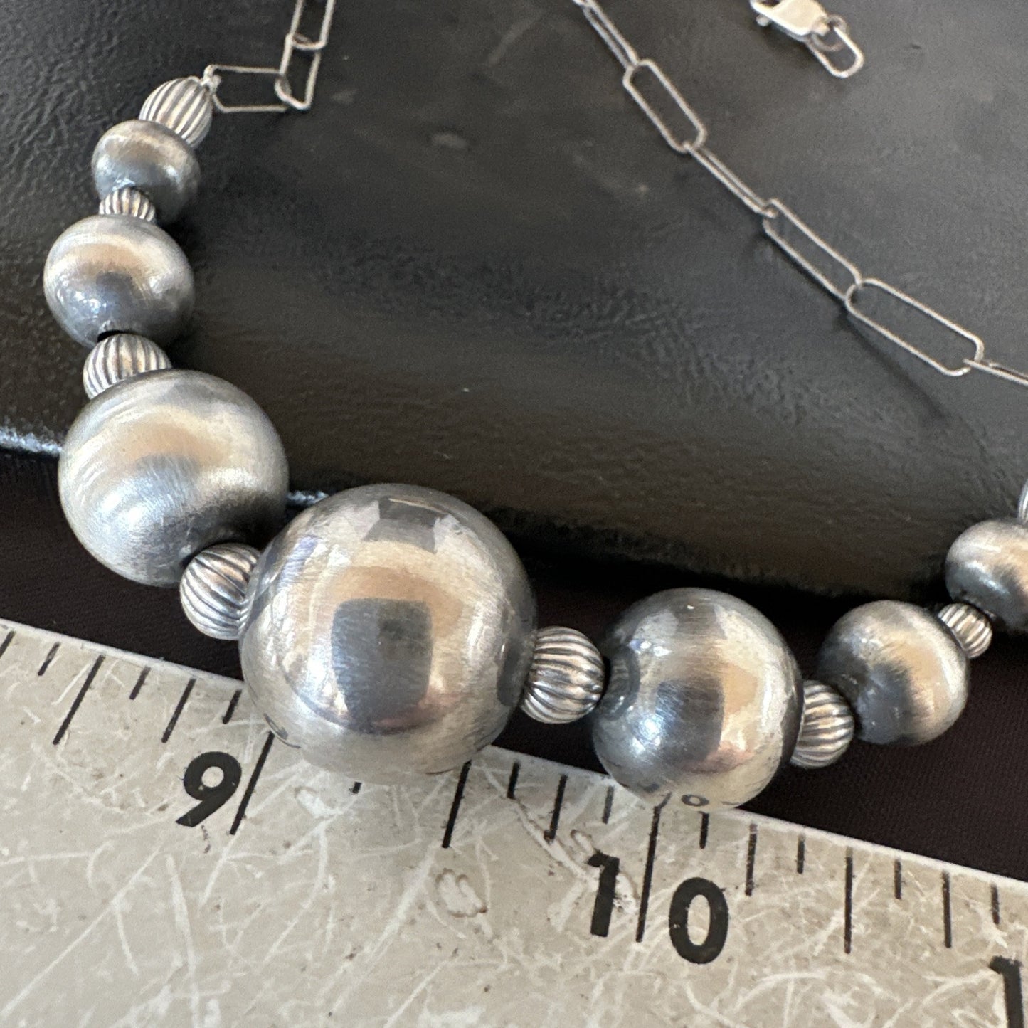 Navajo Round Bead Sterling Silver Chain Necklace Pendant 18925