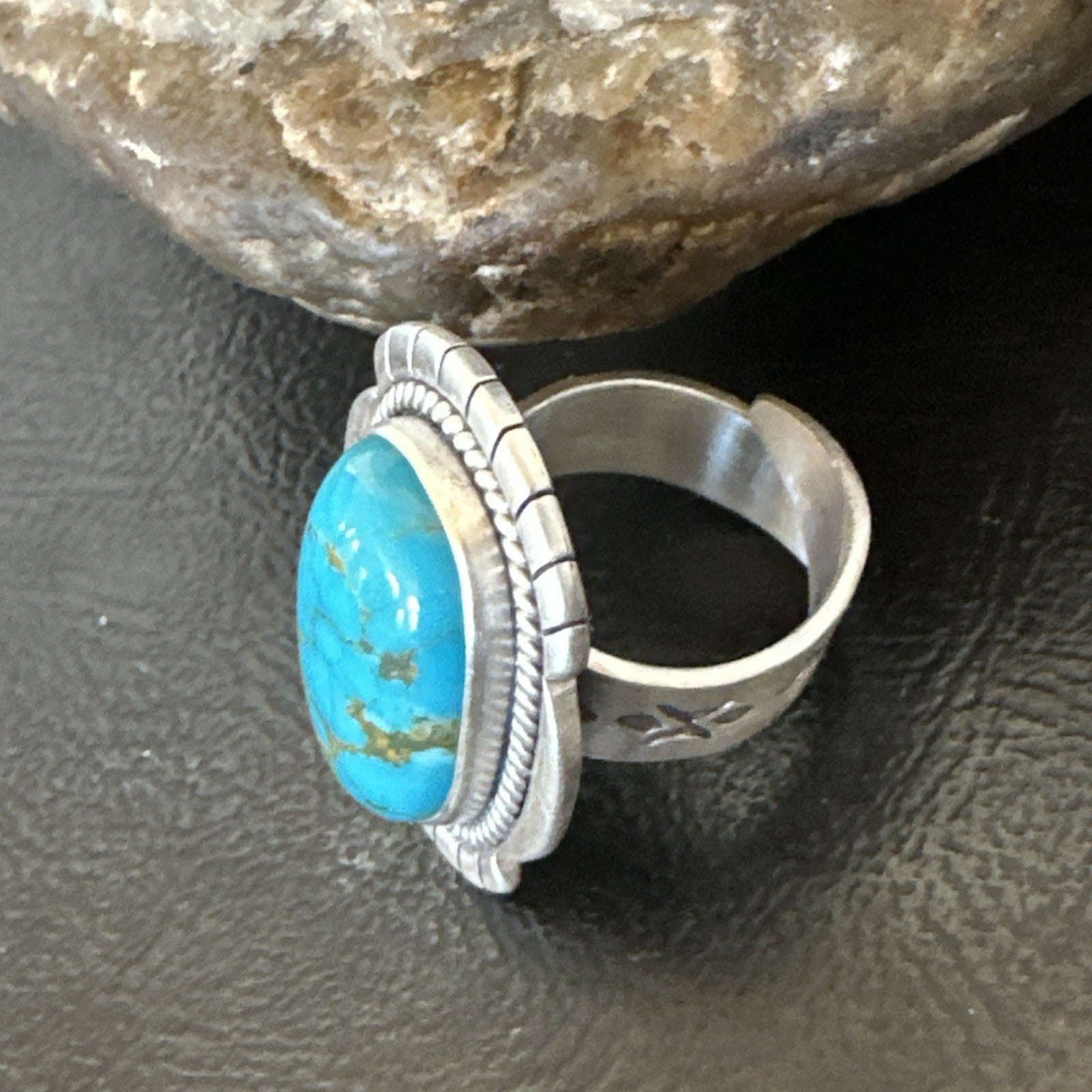 Navajo Sterling Silver Blue Kingman Turquoise Adjustable Ring Size 7 19005