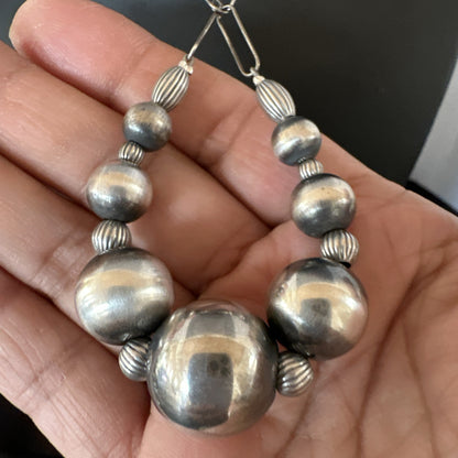 Navajo Round Bead Sterling Silver Chain Necklace Pendant 18925