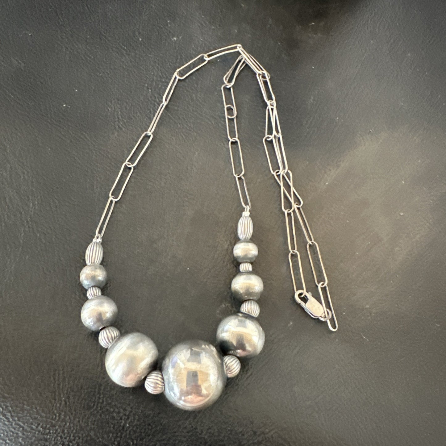 Navajo Round Bead Sterling Silver Chain Necklace Pendant 18925